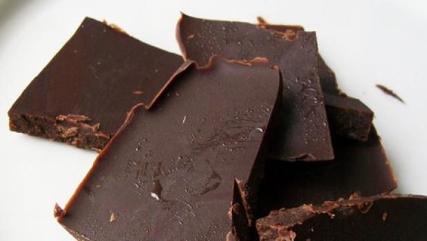 Полезные десерты: сыроедческий шоколад с пятью вкусами