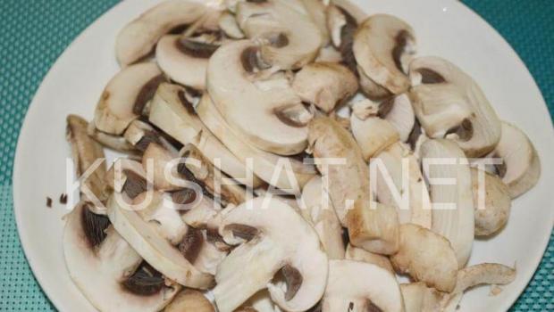 Фаршированные баклажаны курицей и грибами, запеченные в духовке с сырной корочкой Баклажаны, фаршированные грибами в духовке